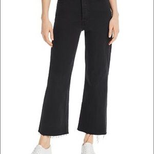 NWOT Levi’s Ribcage Crop Flare